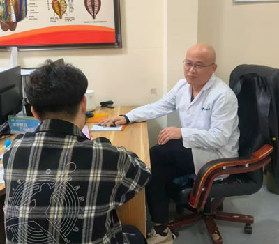 邵阳市|男科医师高朋磊：守护男性健康，专业男科诊疗
